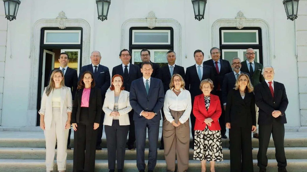 Governo tem "obsessão com imigração" e falha no combate à pobreza